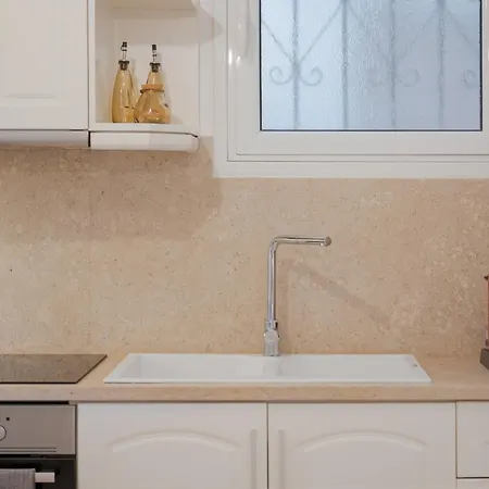Glyfada Cozy Living Apartment