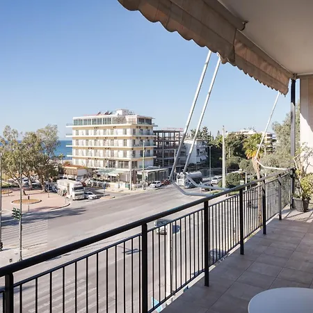 Glyfada Cozy Living Apartment Athens