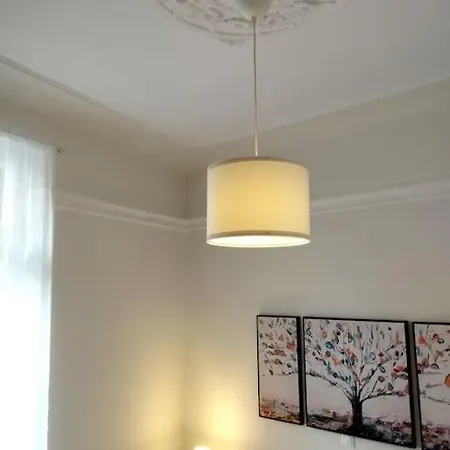 Calliope's Neoclassical In The Heart Of Plaka Apartment