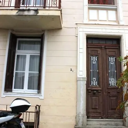 Apartment Calliope's Neoclassical In The Heart Of Plaka