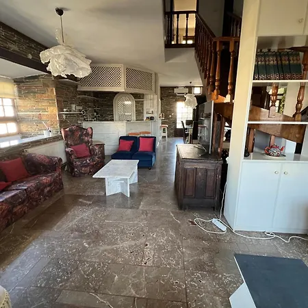 Livas Voula Garden Holiday home *