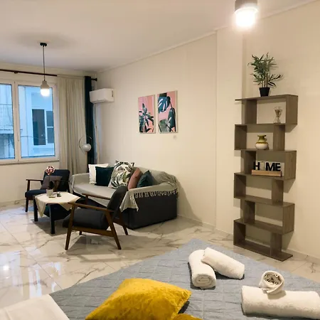 Nikitara Nook-close To Metro And Train Athens