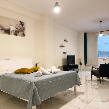 Nikitara Nook-close To Metro And Train *