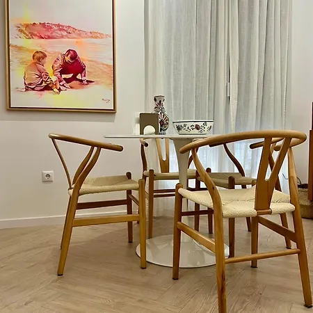 Artistic Centre Apartment