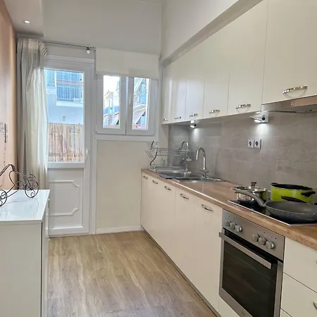 Wsd Luxury New Stylish 2bd -balcony With View