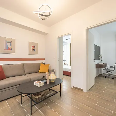 Cozy 2 Bedroom Flat At Mavili Square - Xenias