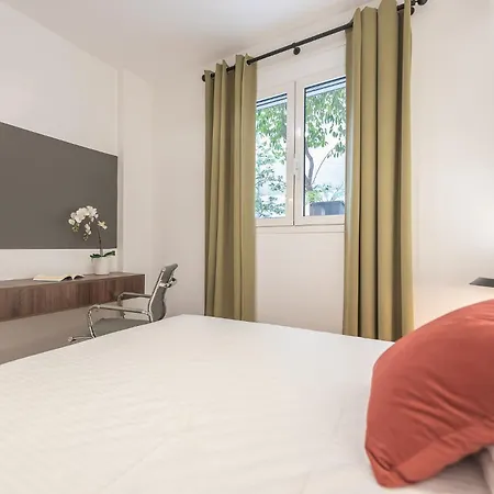 Cozy 2 Bedroom Flat At Mavili Square - Xenias * Athens