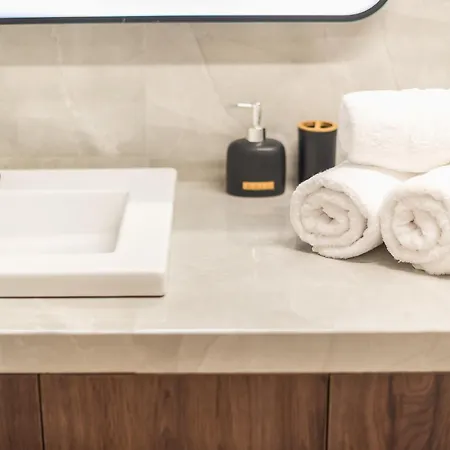 Apartment Cozy 2 Bedroom Flat At Mavili Square - Xenias Athens