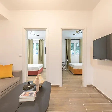 Cozy 2 Bedroom Flat At Mavili Square - Xenias Apartment