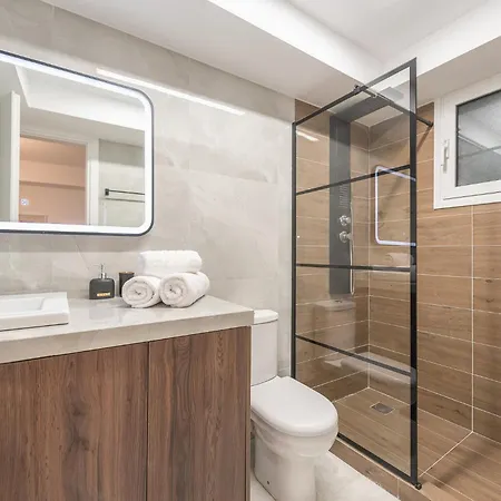 Cozy 2 Bedroom Flat At Mavili Square - Xenias *
