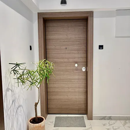 Apartment Yourathens-alice, Urban Stylish With Shaded Balcony Near Kolonaki, Center Athens