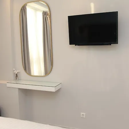 Metropolis Luxury Living Apartment
