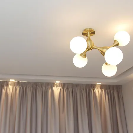 Metropolis Luxury Living Apartment