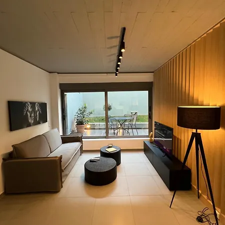 Brand New Luxurious In Kerameikos-gazi Apartment
