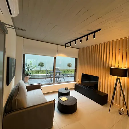 Brand New Luxurious In Kerameikos-gazi Apartment *