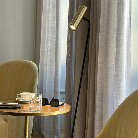 The Dolli At Acropolis, A To Live 5*