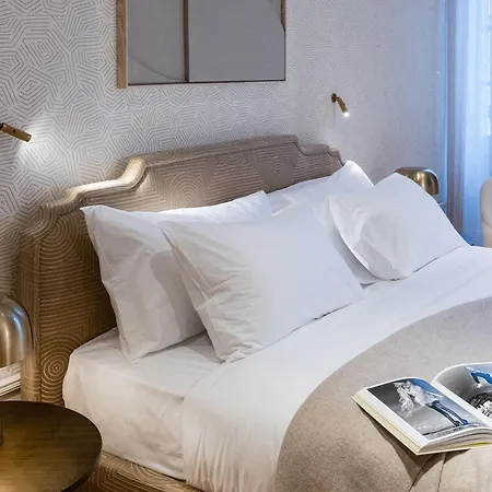 The Dolli At Acropolis, A To Live Otel Atina