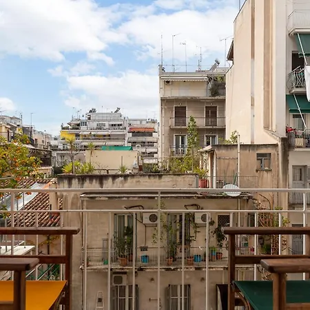 Apartment With Sunny Balcony In Exarcheia Athens