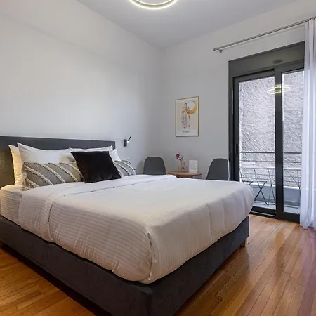 Phaedrus Living: The Nine Muses Ourania Apartment