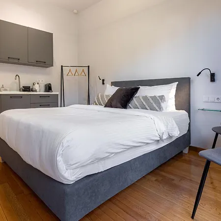 Phaedrus Living: The Nine Muses Ourania Apartment