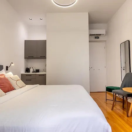 Apartment Phaedrus Living: The Nine Muses Euterpe *