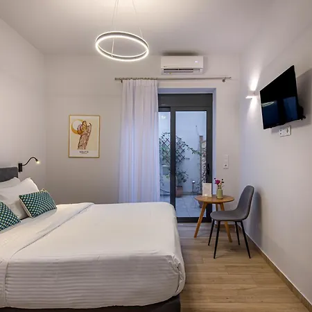 Apartment Phaedrus Living: The Nine Muses Erato Athens