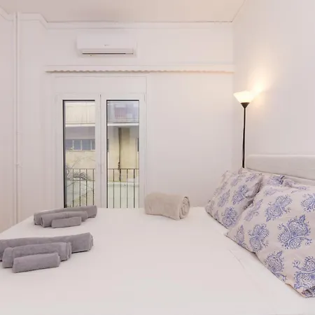 Two Bedroom Apt Near Hilton Apartment *
