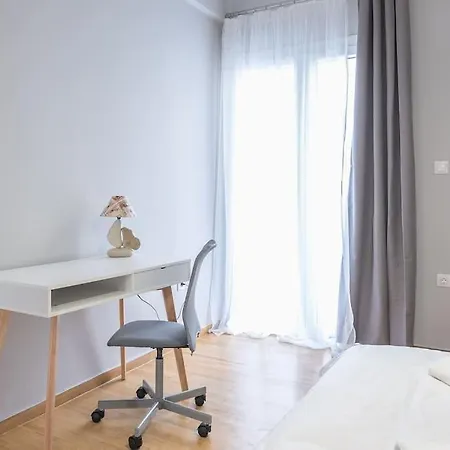 Luxurius In Megaro Mousikis Metro Station Apartment Athens