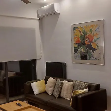 Apartment Charming In Chalandri