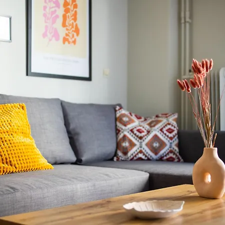 Spacious With Partial Acropolis View Apartment Athens