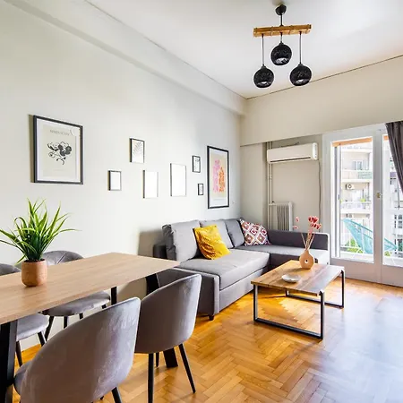 Spacious With Partial Acropolis View Athens