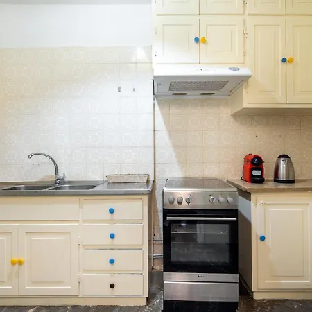 Spacious With Partial Acropolis View Apartment