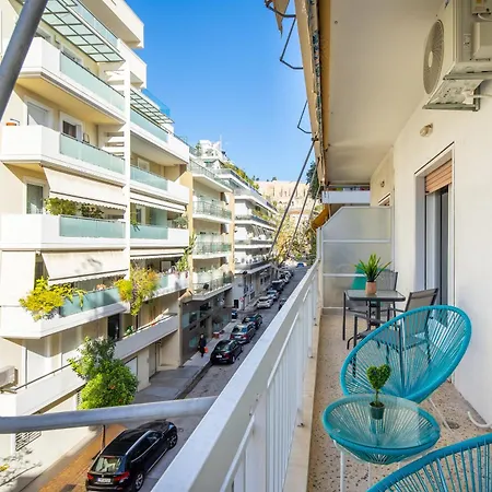 Apartment Spacious With Partial Acropolis View