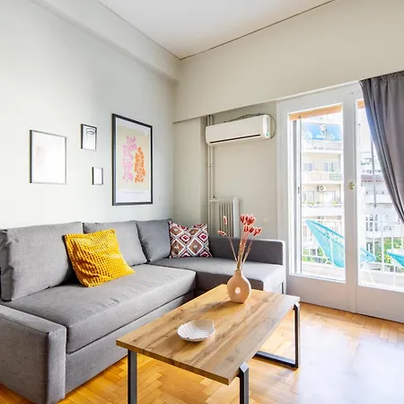 Spacious With Partial Acropolis View