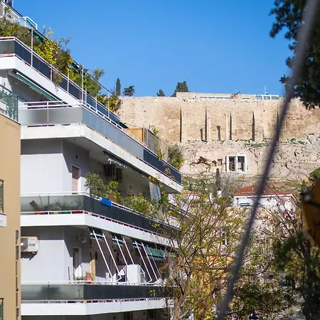 Spacious With Partial Acropolis View Apartment *