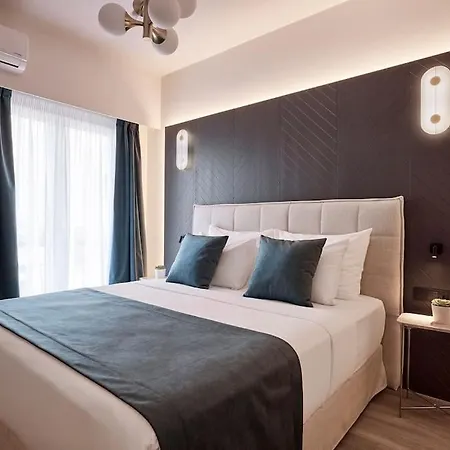 Acropolis Grand *