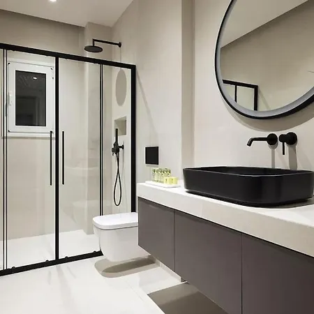 Acropolis Grand Apartment *