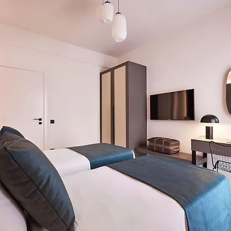 Acropolis Grand