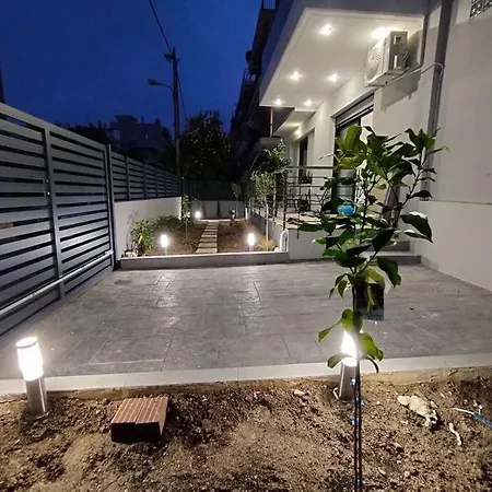 Apartment Floral 1 - Ground Floor With Courtyard And Private Parking!