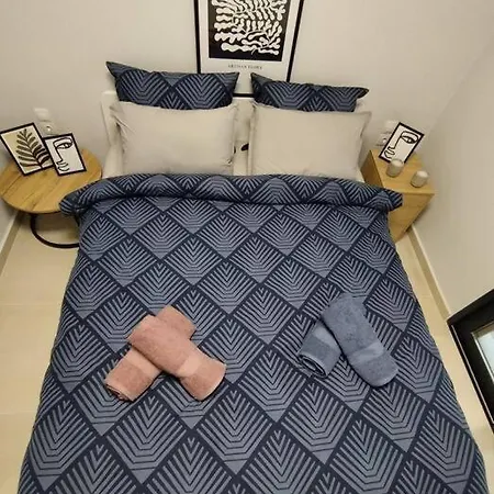 Apartment Floral 1 - Ground Floor With Courtyard And Private Parking!