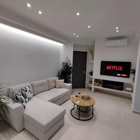 Διαμέρισμα Floral 1 - Ground Floor With Courtyard And Private Parking! Αθήνα