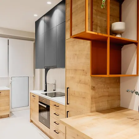 Sleek 1br Escape In By Upstreet Apartment
