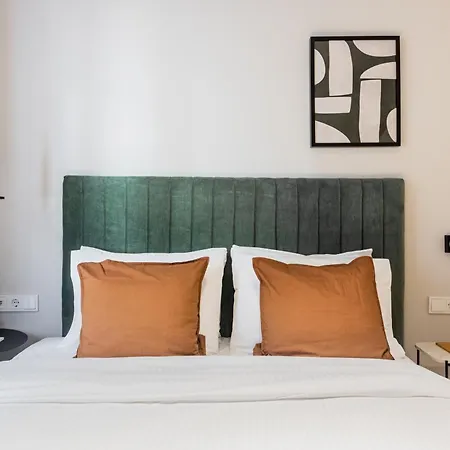 Sleek 1br Escape In By Upstreet