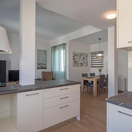 Acropolis View In Koukaki Apartment Athens