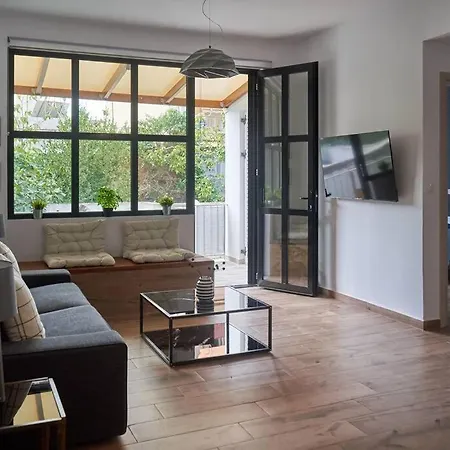 The Sunny House Apartment