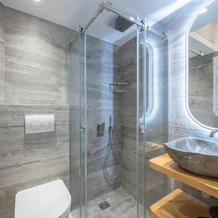 Newly Renovated Escape/psychiko *