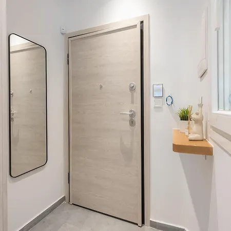 Newly Renovated Escape/psychiko
