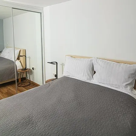 Livas Voula Garden Holiday home *