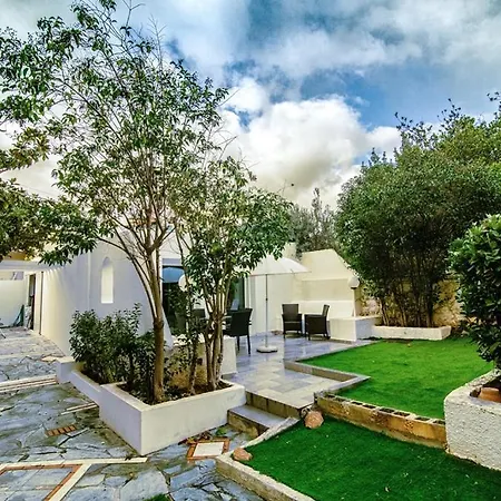 Livas Voula Garden Holiday home