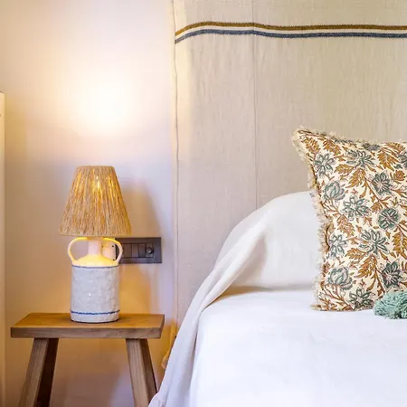 Renovated Kallimarmaro In Historic Center Apartment *